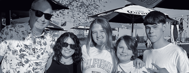 Schneider family photo at the beach